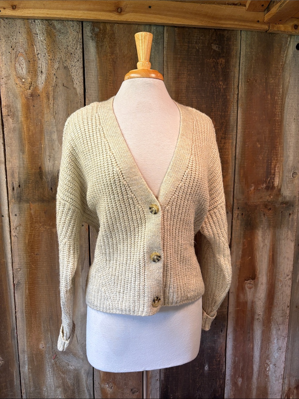 a.n.a cream cropped oversized button front cardigan size Large